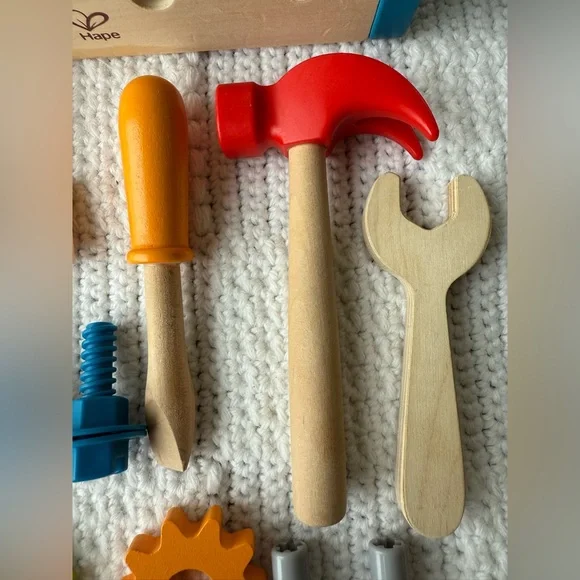 Hape Fix-It Wooden Tool Box - Picture 4 of 11